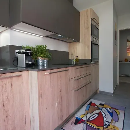 Apartamento Deco Design Haut Standing Au Calme Au Coeur De Garibaldi